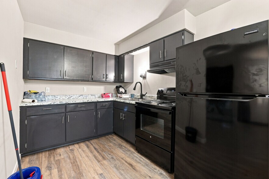 More Photos Of 415 W Fulton St, Waupaca Apartments For Sale