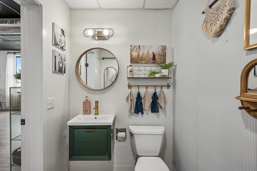 More Photos Of 100 State St N, Waseca Restaurant For Sale