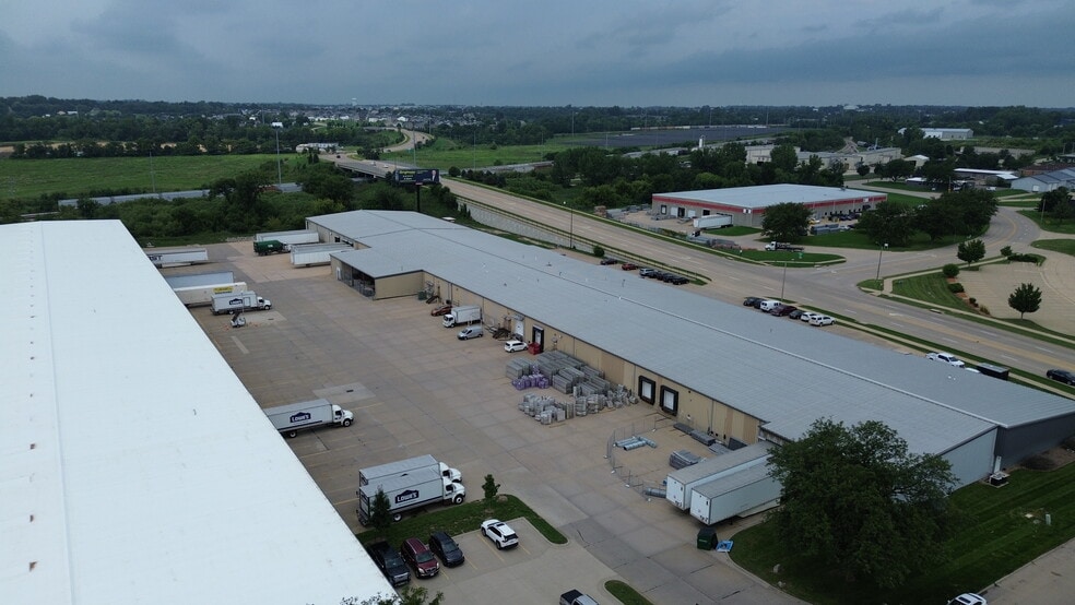 More Photos Of 1005 33rd Ave SW, Cedar Rapids Warehouse For Lease