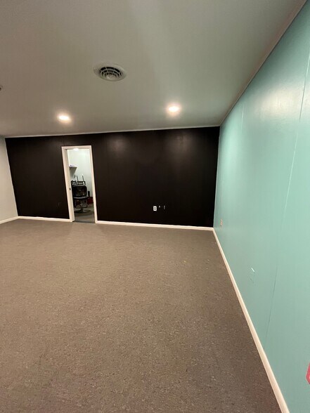 More Photos Of 5075 Lincoln Way E, Fayetteville Apartments For Lease
