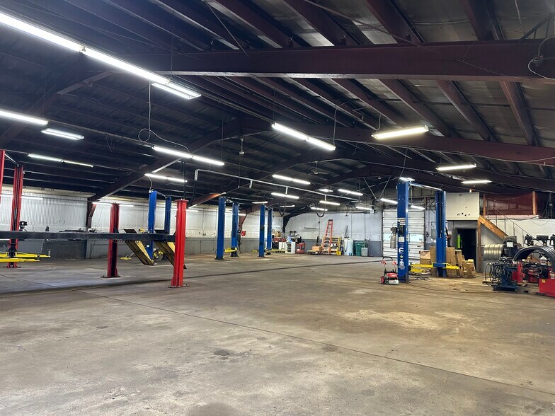 More Photos Of 1647 N Clinton Ave, Rochester Service For Sale