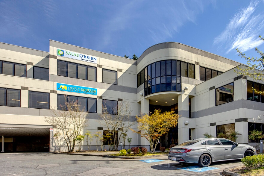 More Photos Of 10202 5th Ave NE, Seattle Coworking Space