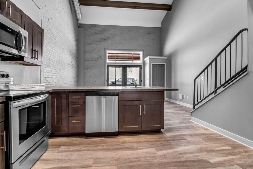 More Photos Of 68 Tonawanda St, Buffalo Apartments For Sale