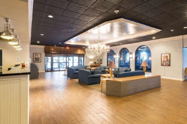 More Photos Of 1471 E Brooks Rd, Memphis Hotel For Sale