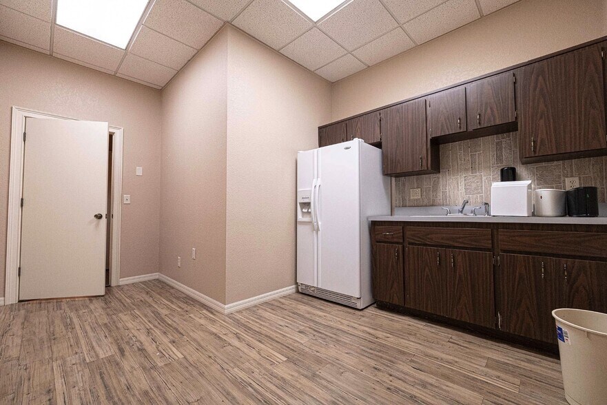 More Photos Of 5608 SE 113th St, Belleview Office For Lease