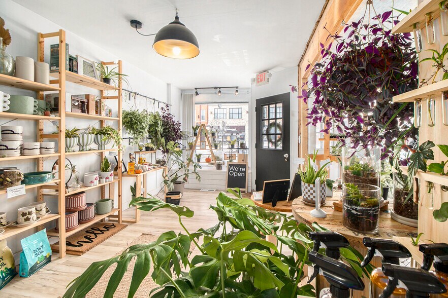 More Photos Of 100-104 N Main St, Crown Point Storefront Retail Residential For Sale