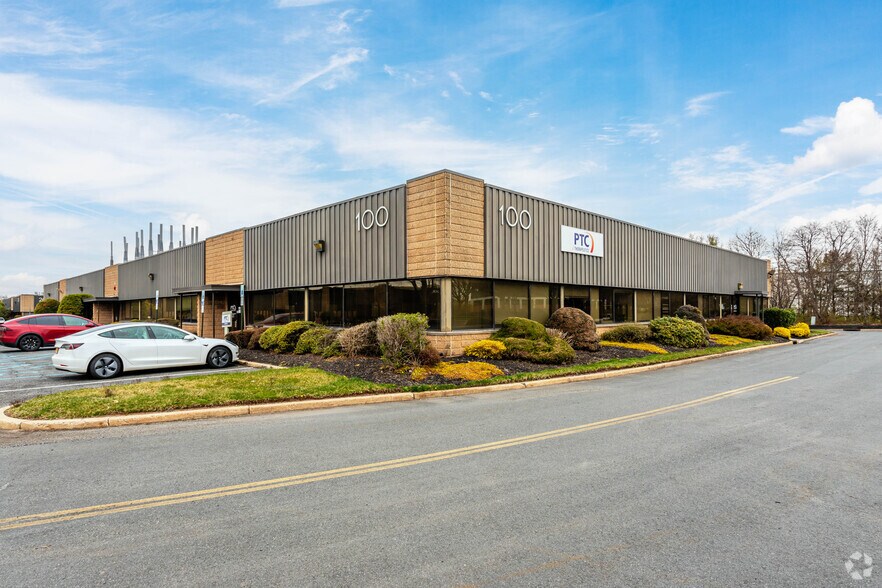 Primary Photo Of 100 Corporate Ct, South Plainfield Medical For Lease