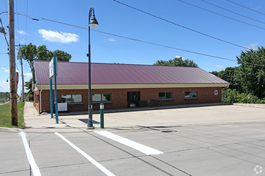 More Photos Of 2 W Lake St, Ventura Restaurant For Sale