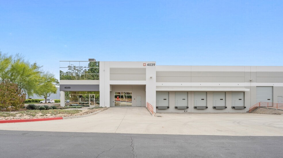 Primary Photo Of 4039 Calle Platino, Oceanside Warehouse For Lease