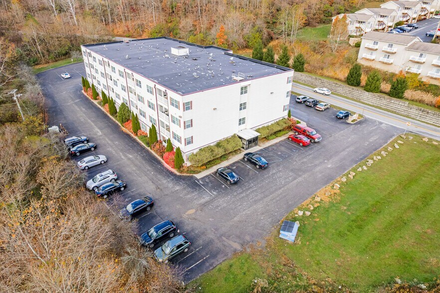 More Photos Of 999 W Run Rd, Morgantown Apartments For Sale