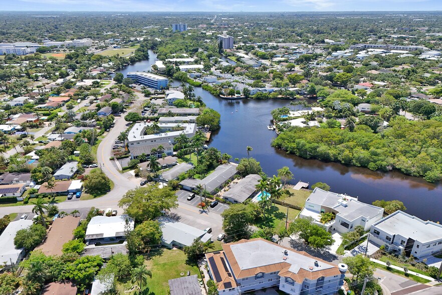 More Photos Of 1100 NE 18th Ct, Fort Lauderdale Apartments For Sale