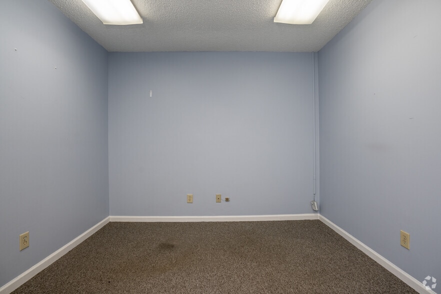 More Photos Of 1595 Highway 411 NE, Cartersville Service For Lease