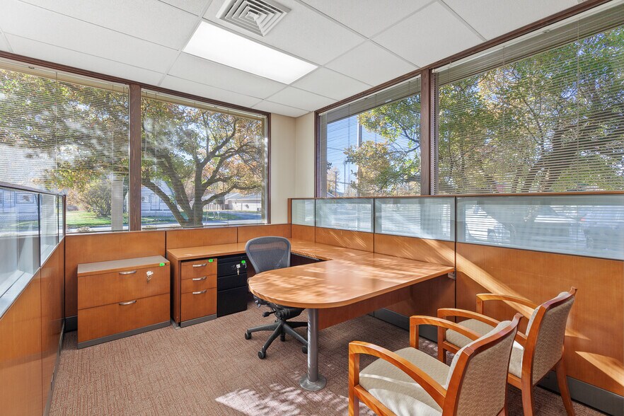 More Photos Of 5513 Highway 2, Priest River Bank For Lease