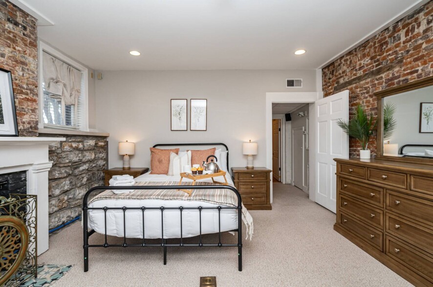 More Photos Of 513 3rd Ave S, Nashville Office For Sale