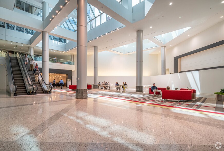 More Photos Of 900 S 2nd Ave, Minneapolis Office For Lease