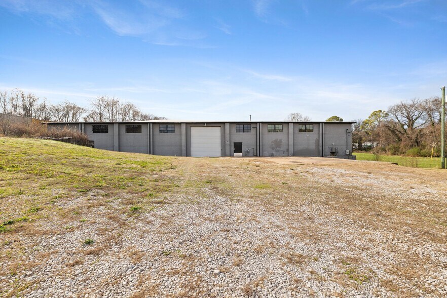 More Photos Of 1080 S Beckett St, Columbia Warehouse For Sale