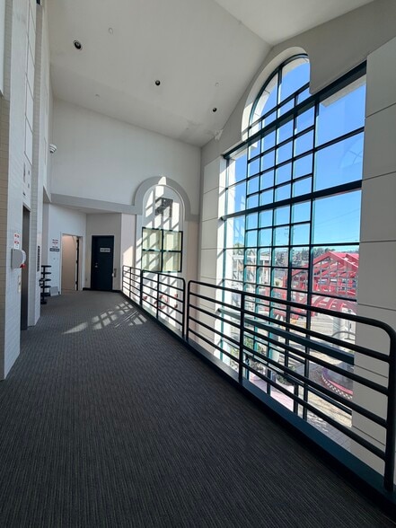 More Photos Of 22535-22551 2nd St, Hayward Office For Lease