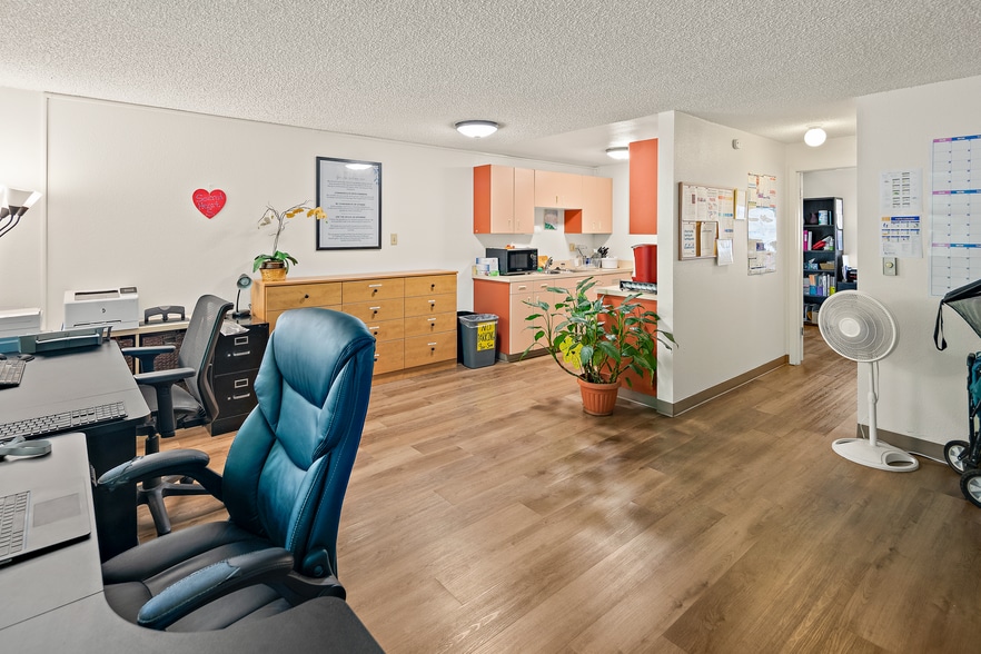 More Photos Of 739 S 3rd Ave, Kent Apartments For Sale