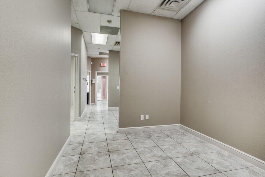 More Photos Of 605-607 6th St N, Texas City Restaurant For Sale