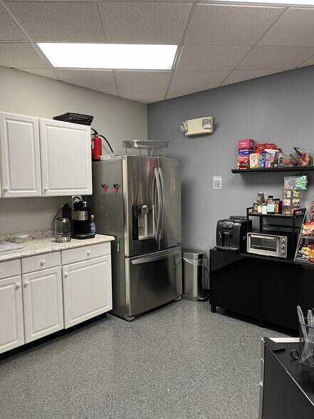 More Photos Of 415 McFarlan Rd, Kennett Square Office For Lease