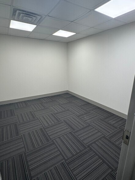 More Photos Of 4 N Exeter St, Baltimore Loft Creative Space For Lease