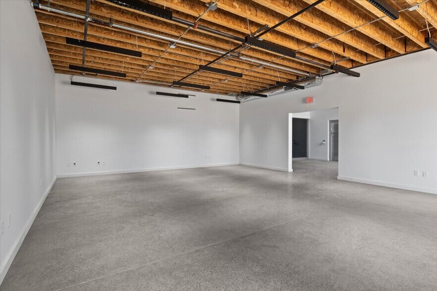 More Photos Of 3030 Lower Mill Dr, Hood River Industrial For Sale