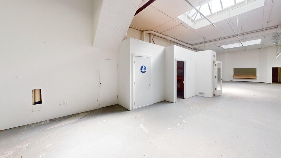 More Photos Of 1141 Howard St, San Francisco General Retail For Sale