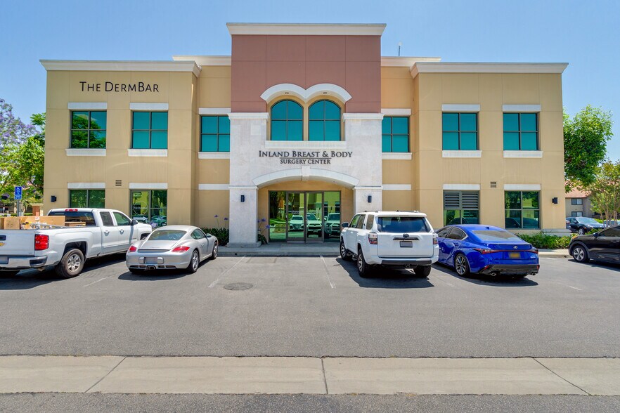 More Photos Of , Ontario Office For Sale