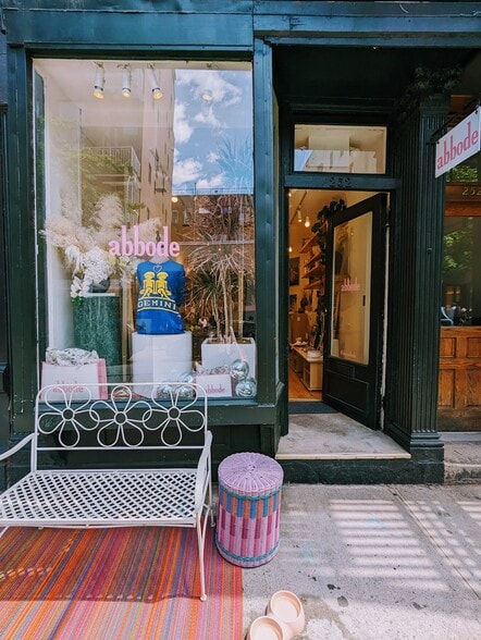 Primary Photo Of 252 Elizabeth St, New York Apartments For Lease