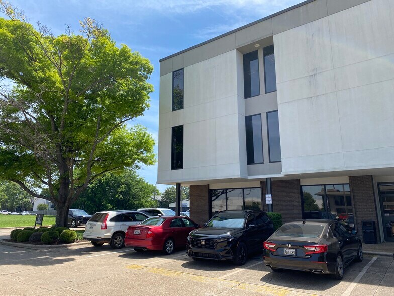 More Photos Of 3007 Knight St, Shreveport Office For Lease