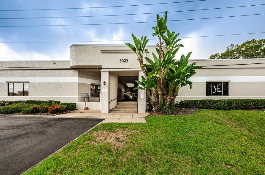 More Photos Of 3023 Eastland Blvd, Clearwater Office For Sale