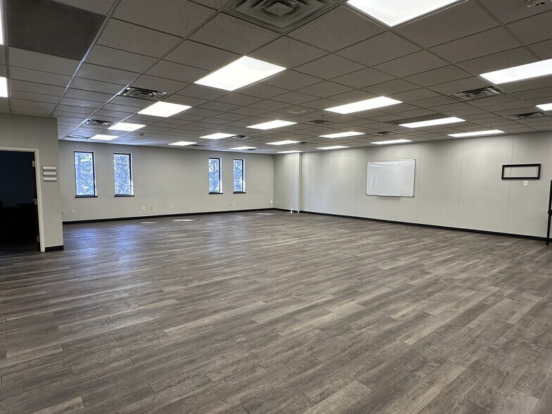 More Photos Of 6629 W Central Ave, Toledo Office For Lease