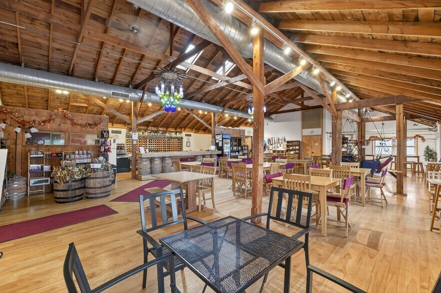 More Photos Of 1201 Water St, Stevens Point Storefront Retail Office For Sale