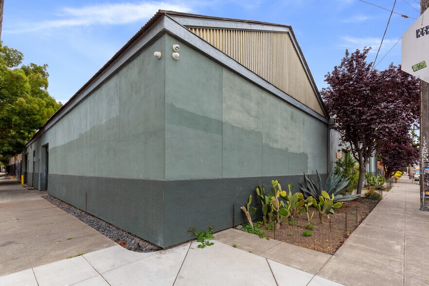 More Photos Of 2534 Magnolia St, Oakland Manufacturing For Sale