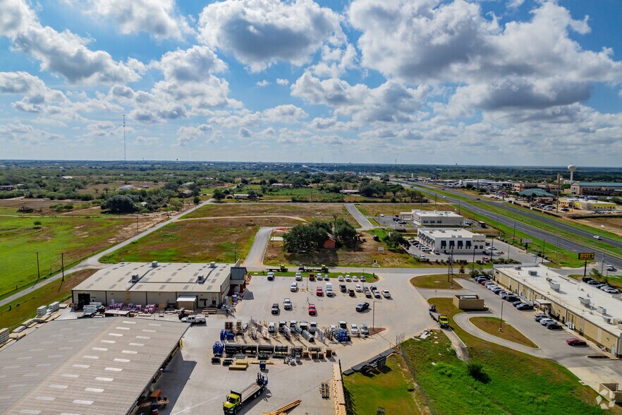 More Photos Of 208 Live Oak Way, Floresville Land For Sale