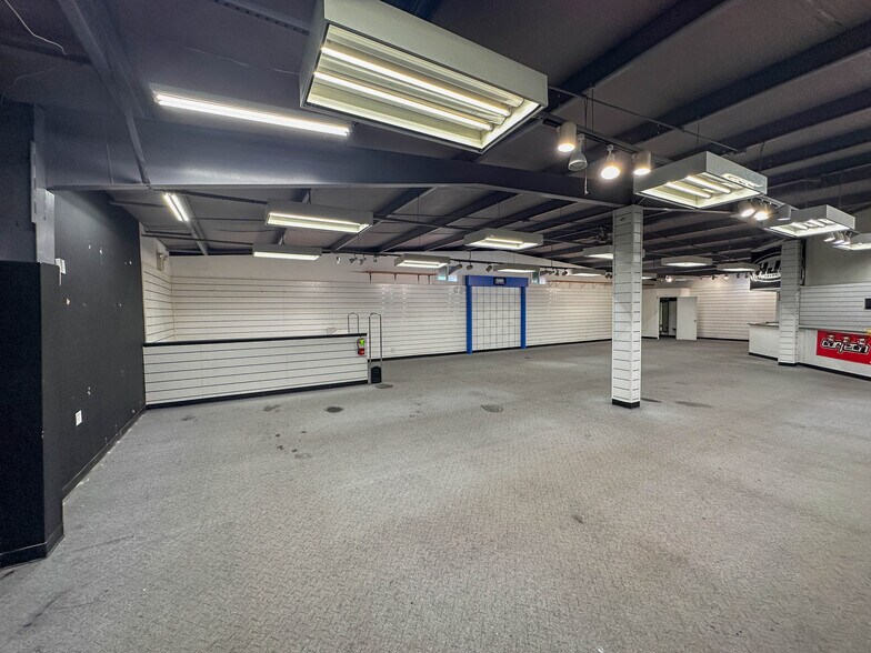 More Photos Of 1020 Auto Center Pky, Seaside Auto Dealership For Sale