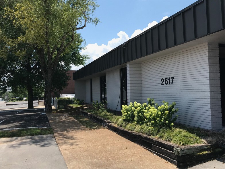 More Photos Of 2617 Grandview Ave, Nashville Office For Lease