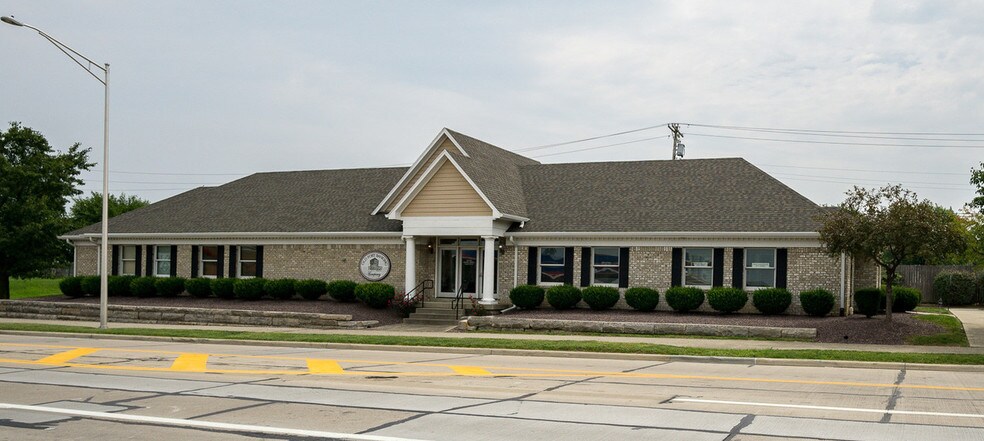 More Photos Of 65 S Progress Dr, Xenia Medical For Lease