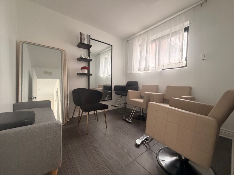 More Photos Of 6280-6284 Rue Jean-Talon O, Montréal Apartments For Lease