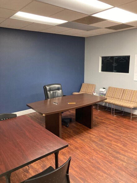 More Photos Of 21422 Carson Dr, Land O' Lakes Warehouse For Sale