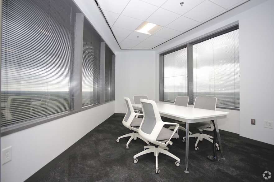 More Photos Of 3200 Windy Hill Rd SE, Atlanta Office For Lease