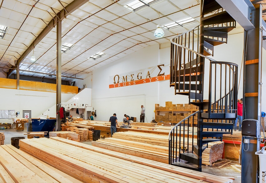 More Photos Of 1301 Montalvo Way, Palm Springs Manufacturing For Lease