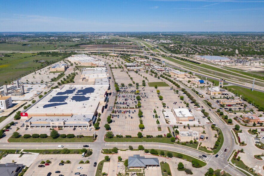 More Photos Of 18470 Fm-685 Blvd, Pflugerville Unknown For Lease