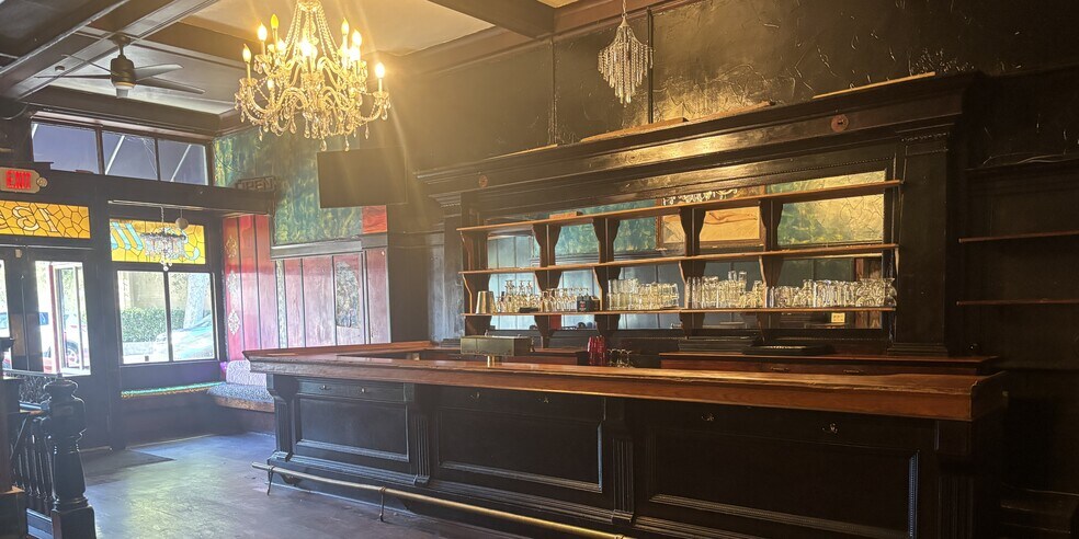 More Photos Of 135-139 Park Pl, Richmond Storefront Retail Office For Lease