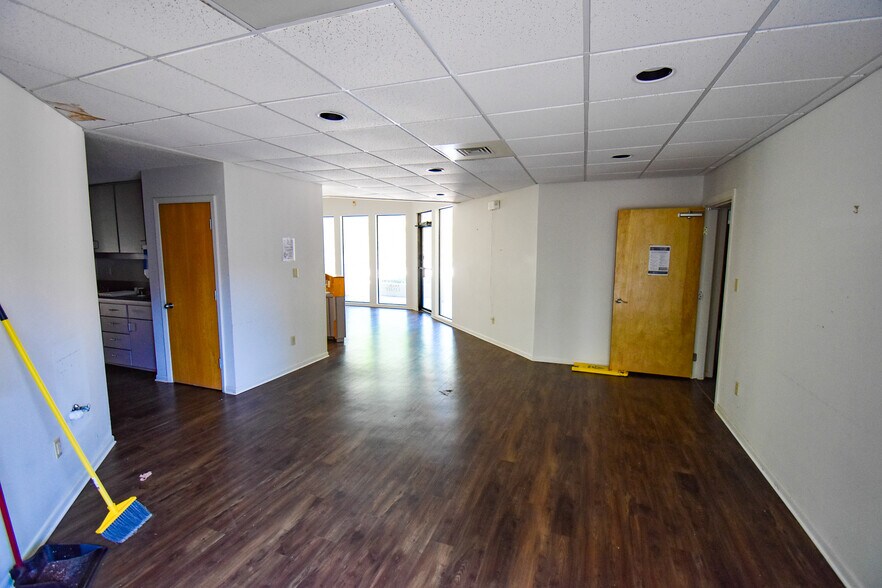 More Photos Of 1830 Hickory Shores Rd, Gulf Breeze Medical For Lease