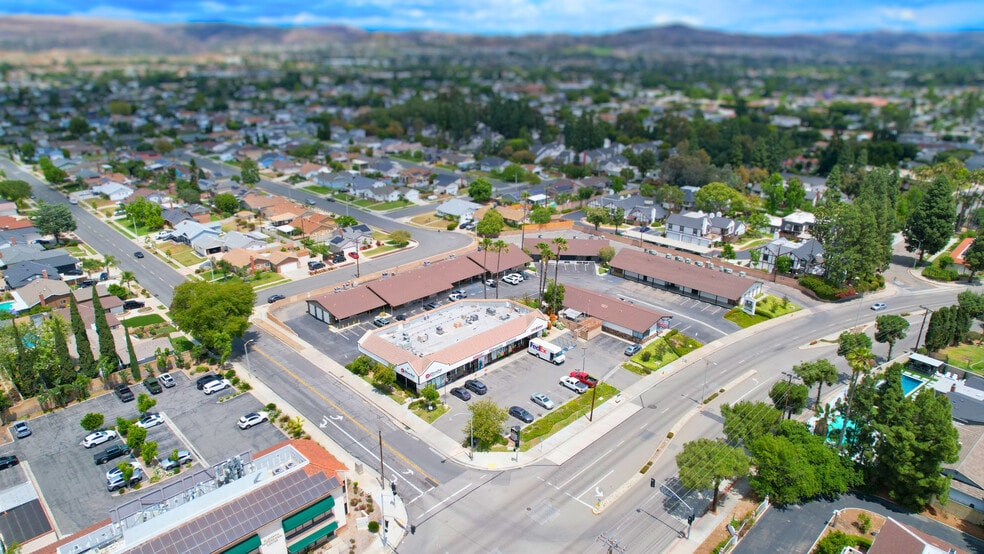 More Photos Of 901 E Yorba Linda Blvd, Placentia Storefront For Sale