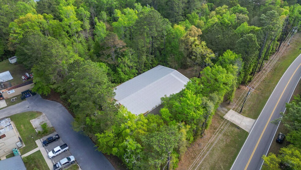 More Photos Of 140 Bay Pines Rd, Beaufort Warehouse For Lease