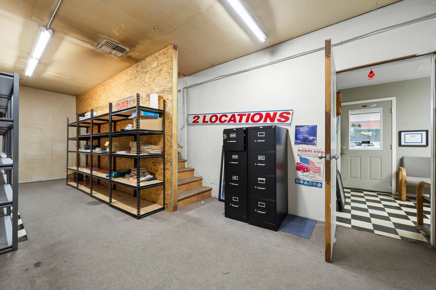 More Photos Of 3521 Franklin Blvd, Eugene Auto Dealership For Sale