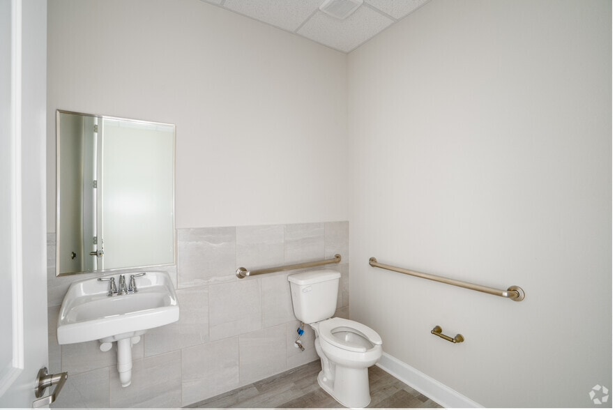 More Photos Of 6110 Sienna Ranch, Missouri City Unknown For Lease