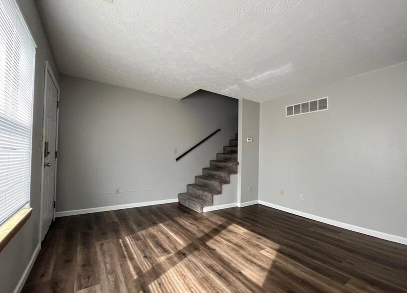 More Photos Of 1034 Belle Valley, Belleville Apartments For Sale